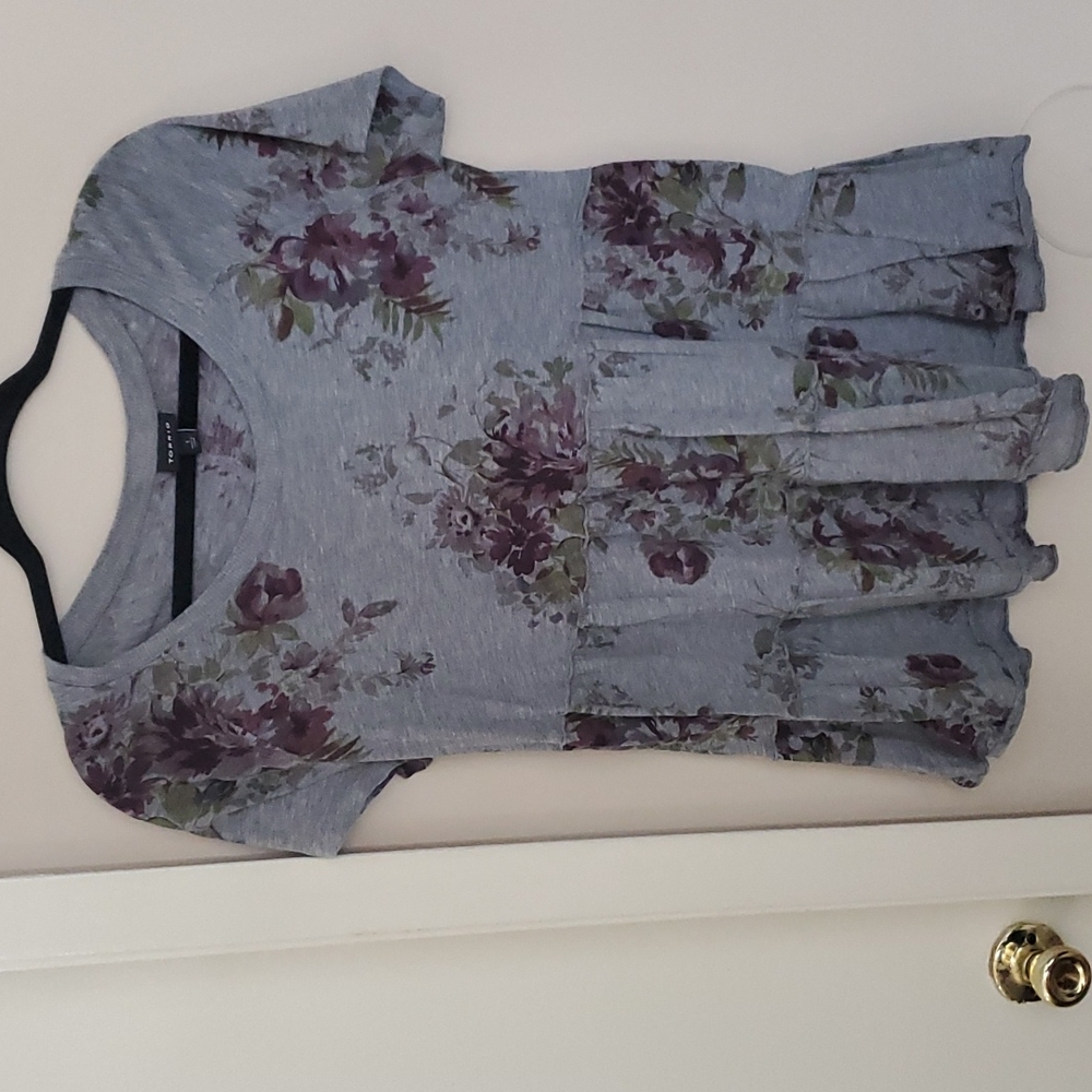 Gray Flower Peplum Shirt